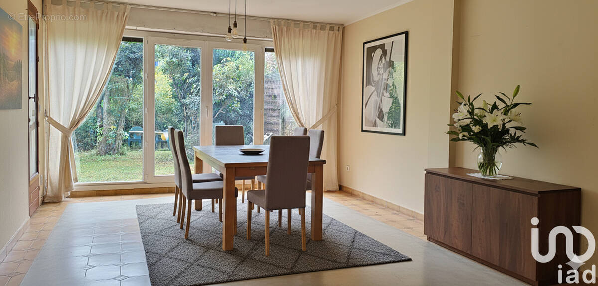 Photo 1 - Maison à GENNEVILLIERS