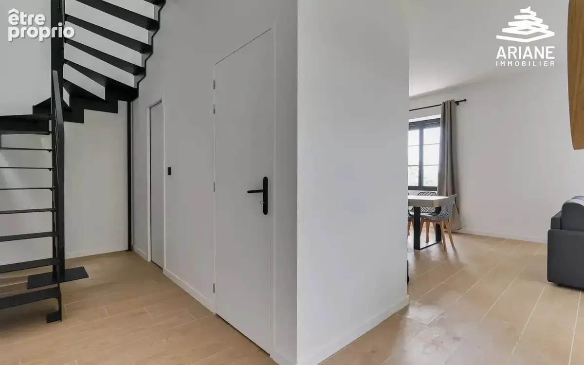 Appartement 4 pièces 107 m² à vendre à Vourles (69390) - photo 13