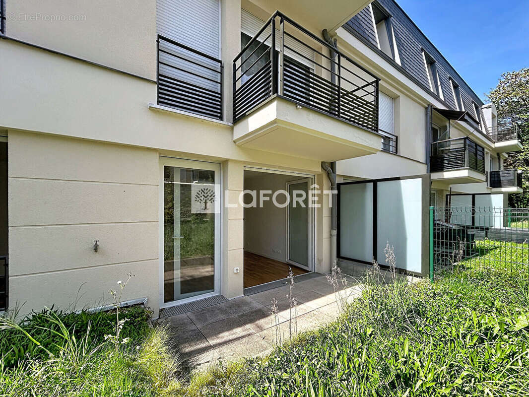Appartement à VERNEUIL-SUR-SEINE
