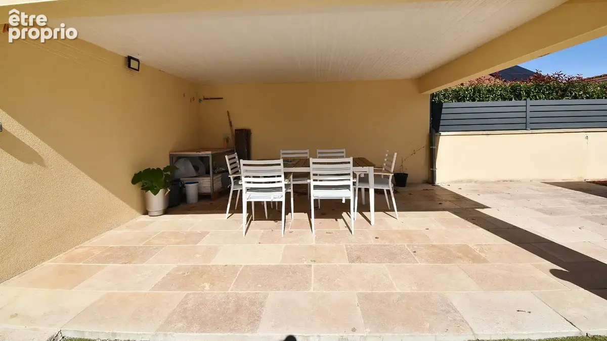 Pavillon plain-pied à vendre à Bellerive-Sur-Allier, secteur Vichy, 4 chambres et bureau. - photo 17