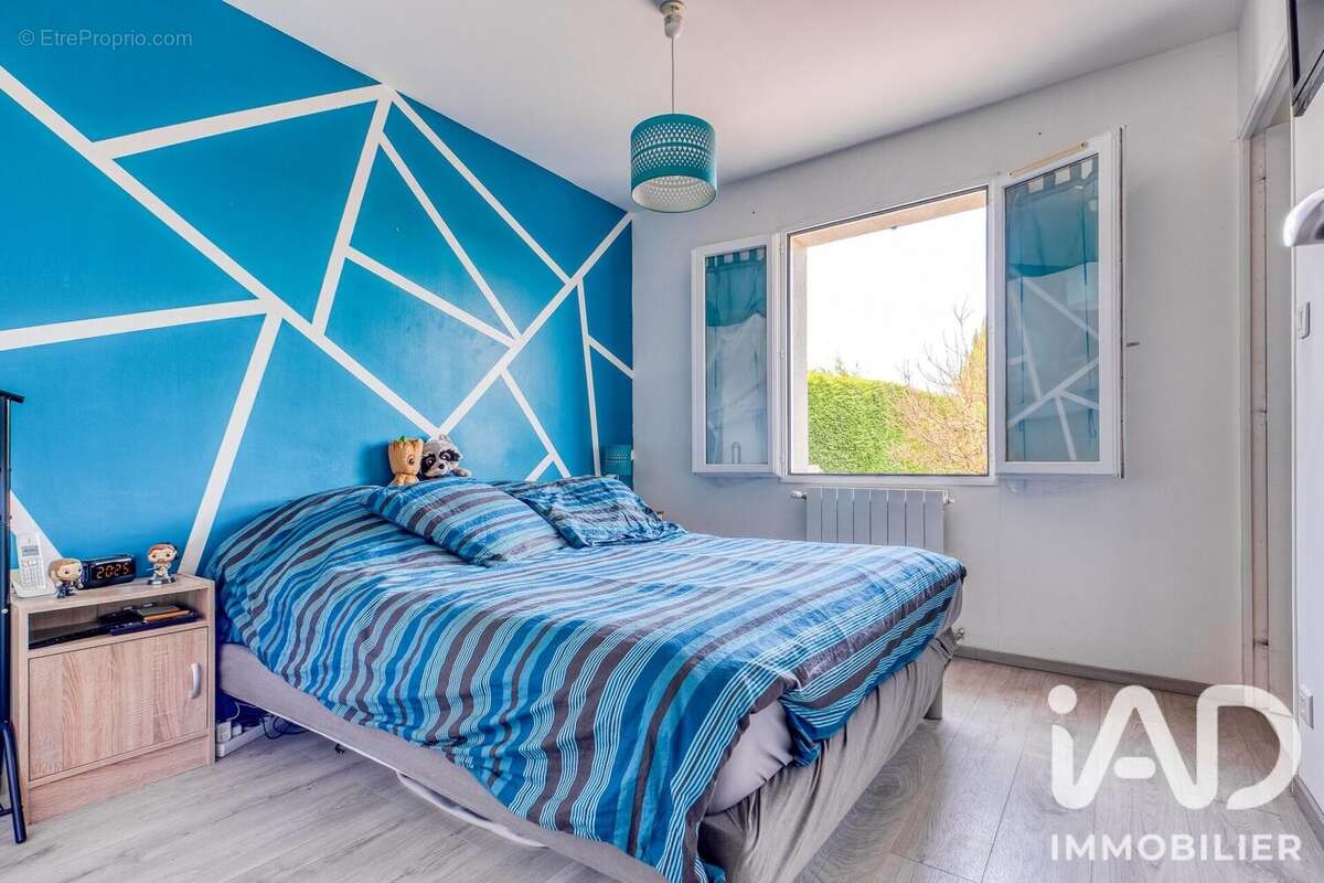 Maison 155 m² à Isles-Les-Villenoy  - photo 4