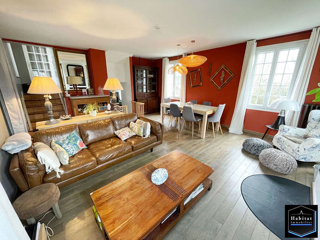 Maison à MOUSSY-LE-VIEUX