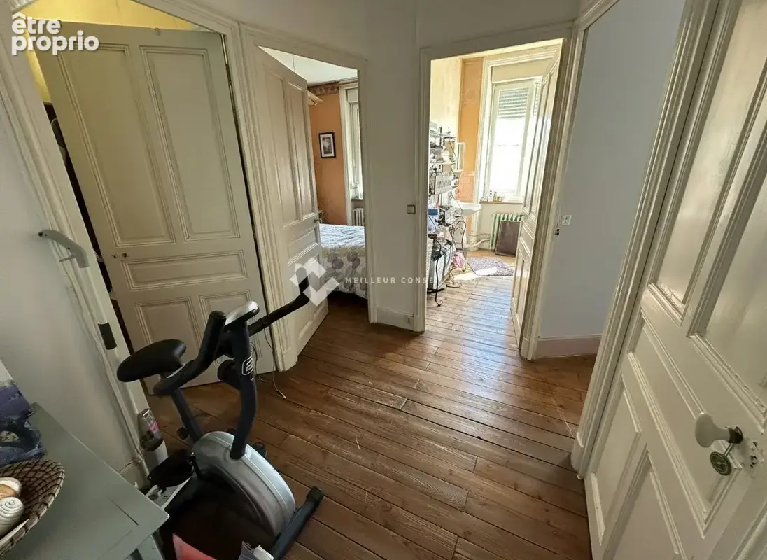 Appartement 167 m² à vendre à La Monnerie-Le-Montel (63650) - photo 8