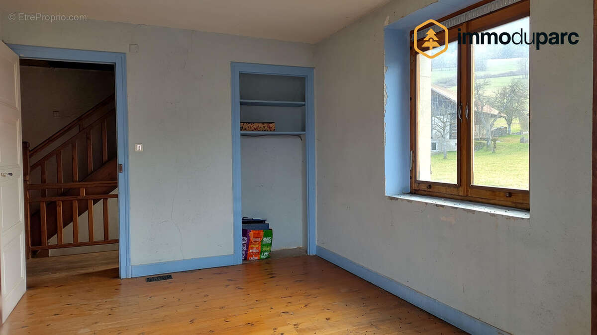 Maison 112 m² à Jarsy  - photo 8