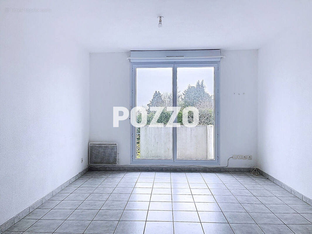 Appartement à LA RIVIERE-SAINT-SAUVEUR