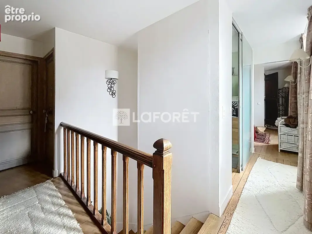 Maison de caractère avec dépendance et sous-sol  9 pièces- 190 m2 - photo 9
