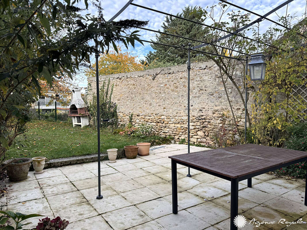 Maison à MAREIL-MARLY