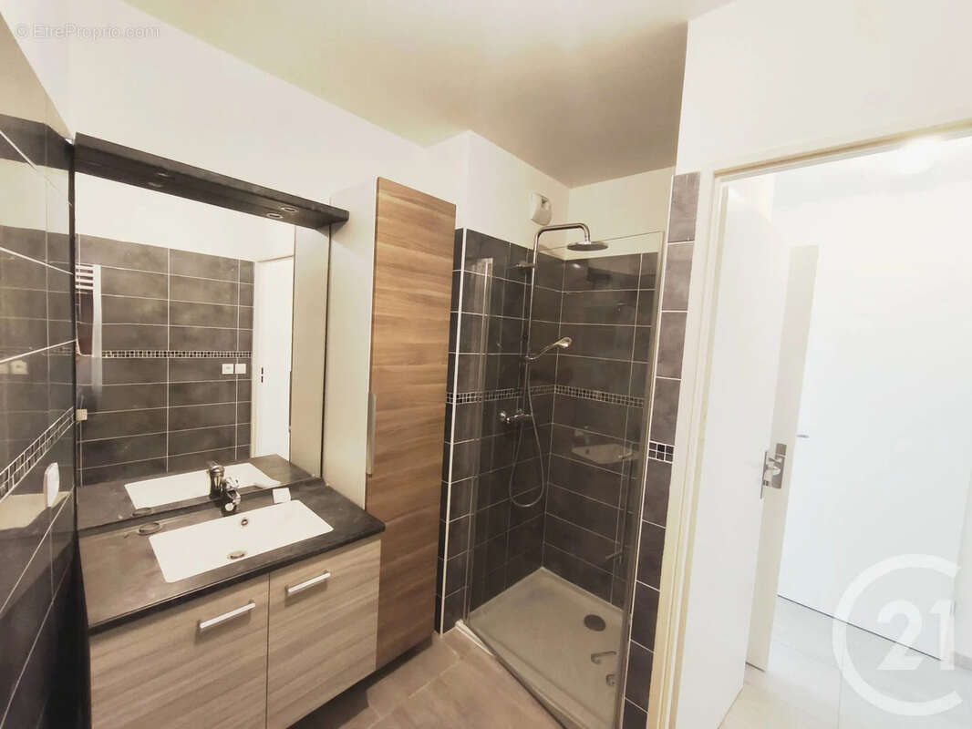 Appartement 53 m² à Toulon  - photo 9
