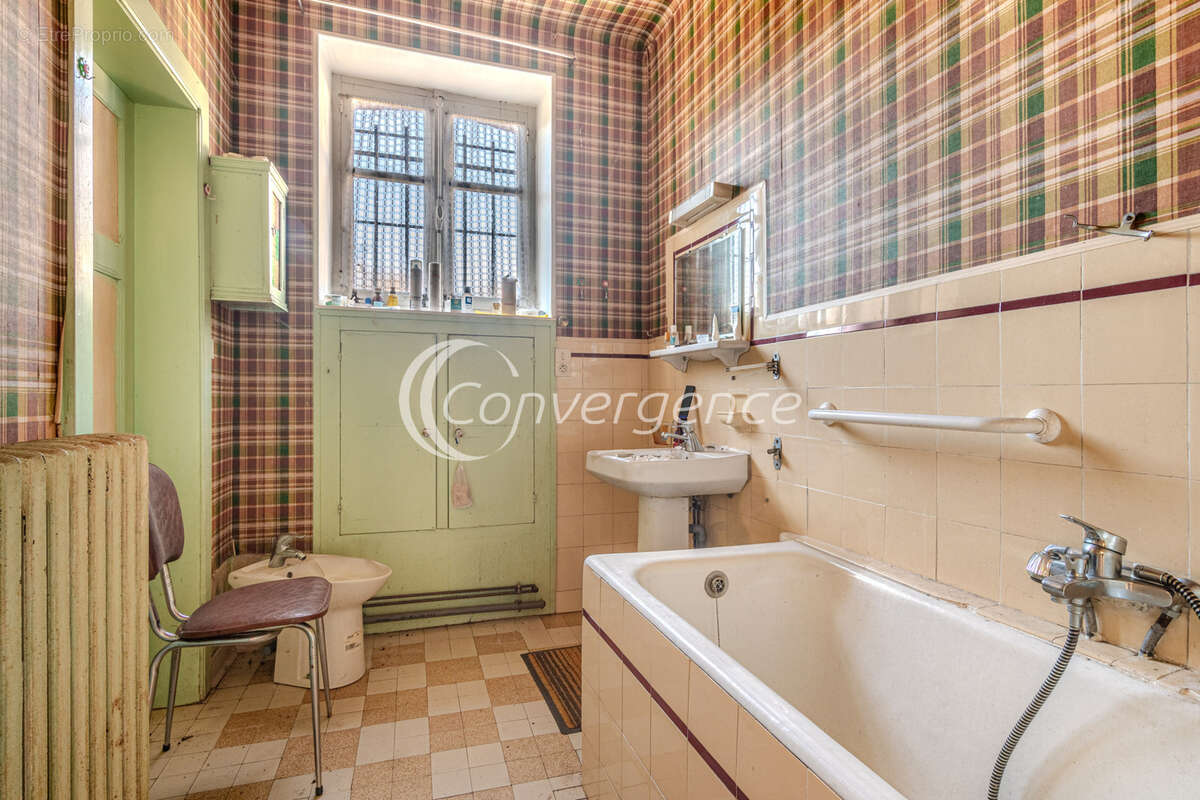 Maison à LA PORCHERIE