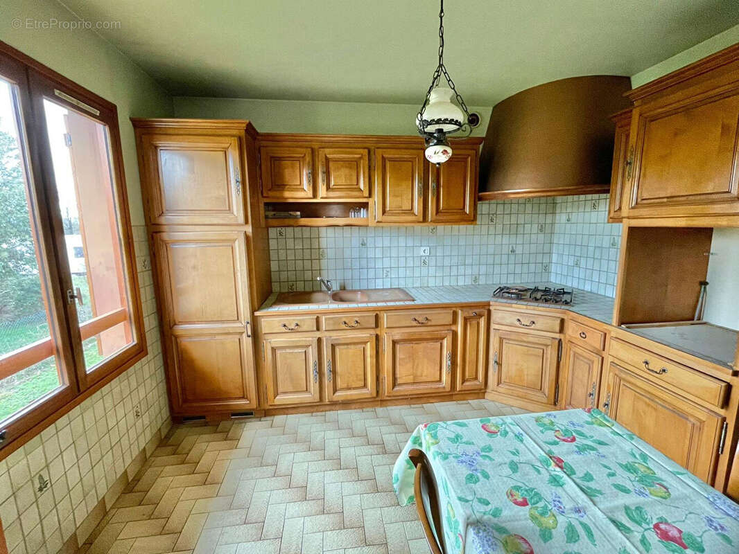 Maison à TASSIN-LA-DEMI-LUNE