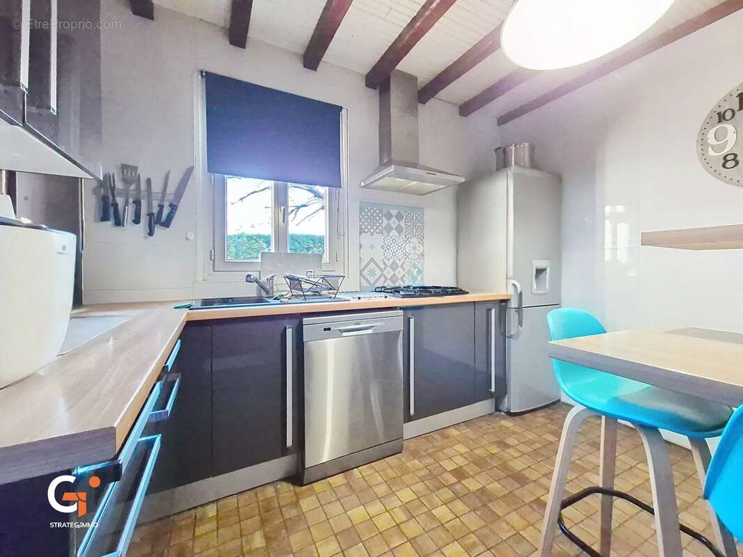 Maison à SAINT-OUEN-DE-THOUBERVILLE