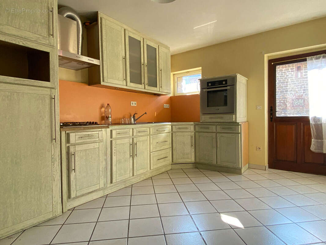 Maison saint-denis-de-gastines - photo 4