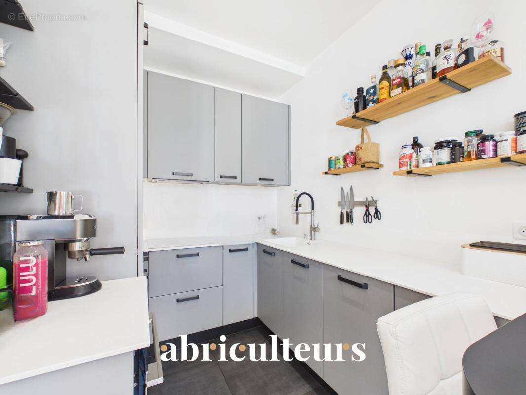 Superbe T2 de 58 m² Entièrement Rénové avec Terrasses – Calme Absolu en vente à 2 min de la Gare TGV Nice-Ville (06000) - photo 12