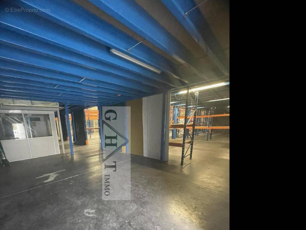 Commerce à MERY-SUR-OISE