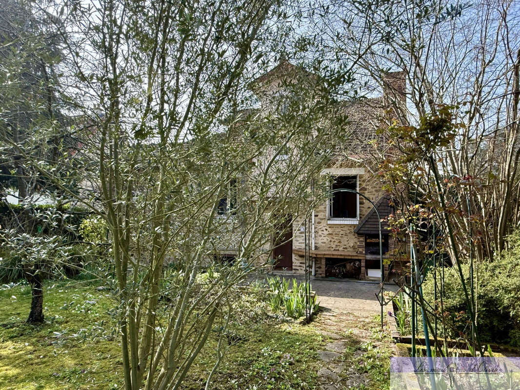 Maison à SUCY-EN-BRIE