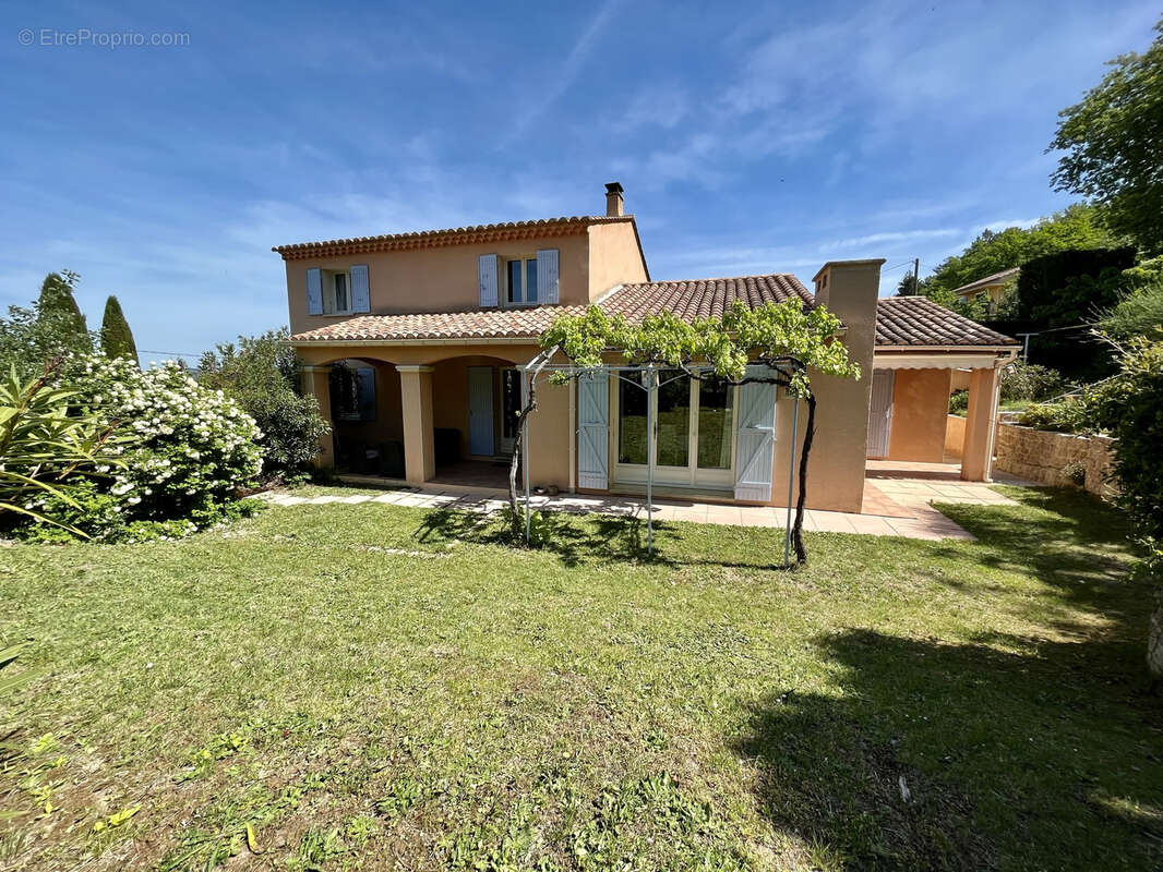 Maison à MALAUCENE