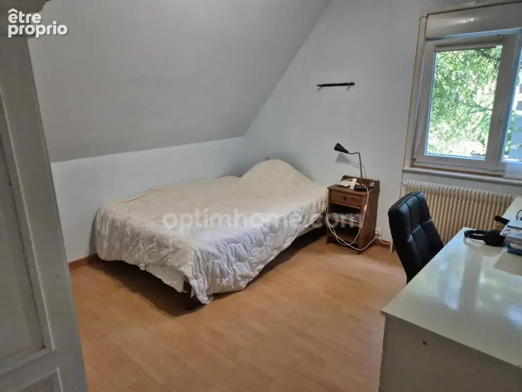 Maison individuelle 5 chambres offrant 180m2 hab sur parcelle de 1124m2 au Bois d'Achelles - photo 13