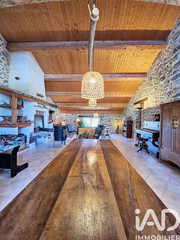 Maison 279 m² à Noyers-Sur-Jabron  - photo 2