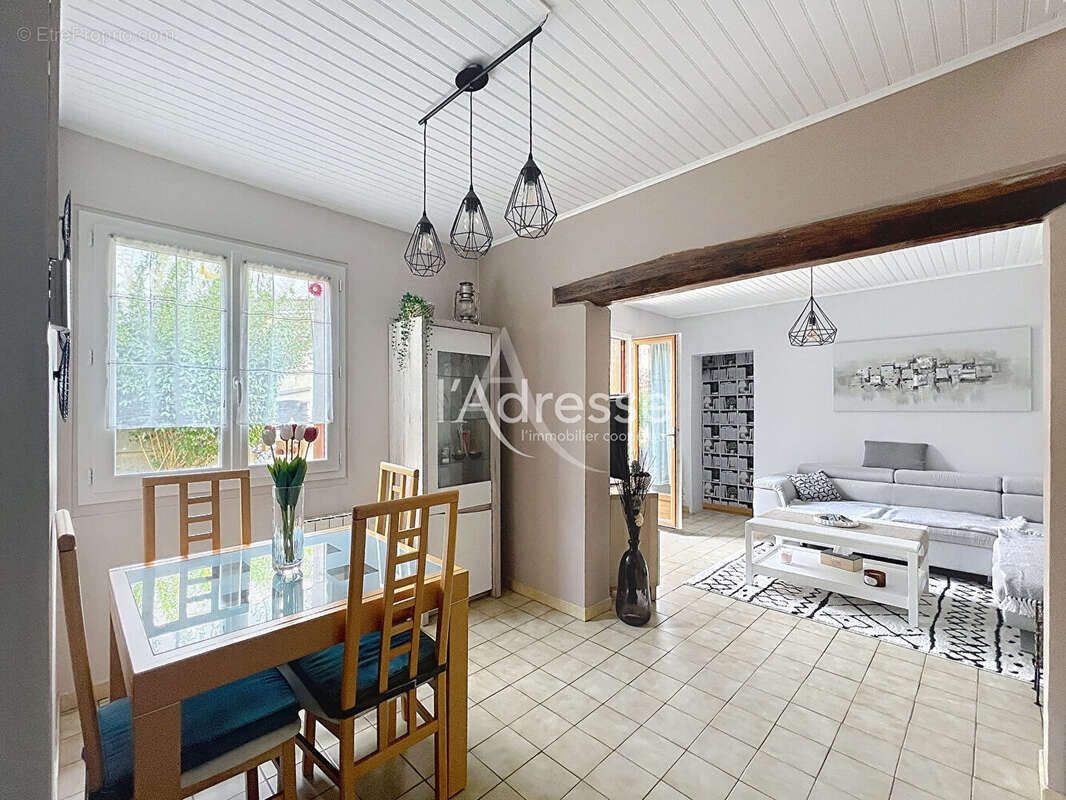 Maison à LE BLANC-MESNIL