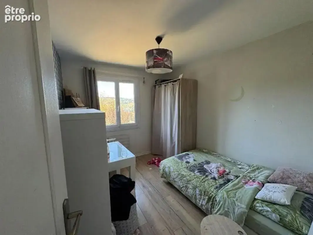 Maison avec vue et accès lac à 6 minutes à pied - photo 7