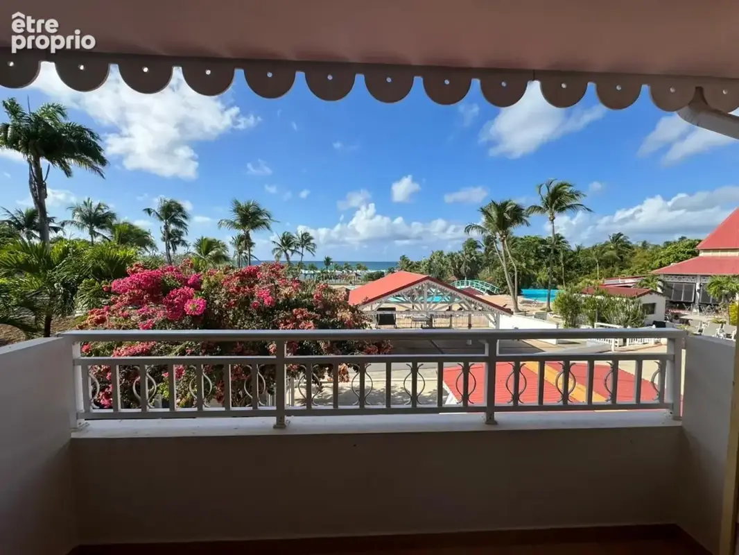 En exclusivite - sainte-anne – studio première ligne – vue mer & piscine - photo 3