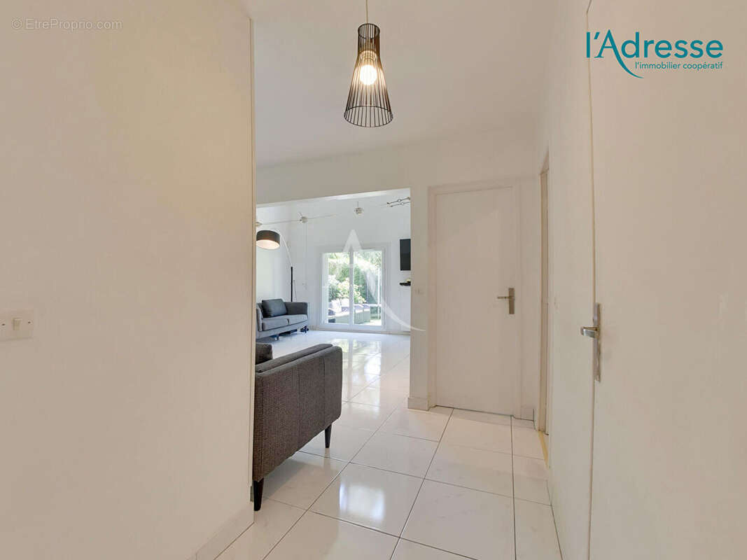 Maison Champs Sur Marne 7 pièce(s) 135 m² - photo 4