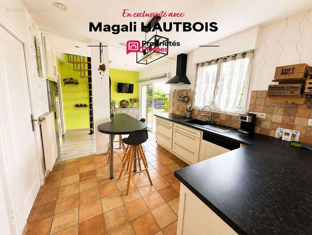 Maison Saint Hilaire Du Harcouet 5 pièce(s) 88 m2 - photo 3