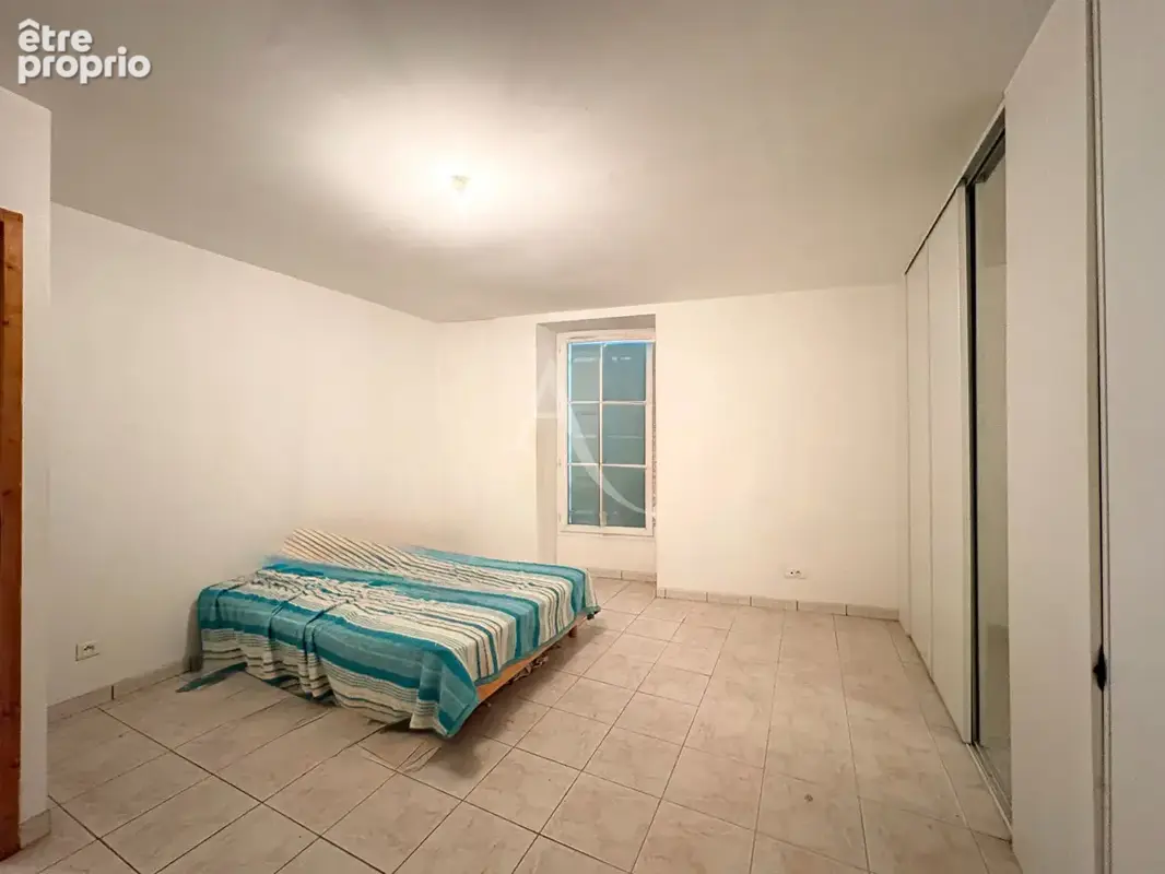 Maison - 2 logements (70m²) - Nalliers - 142m² - photo 8