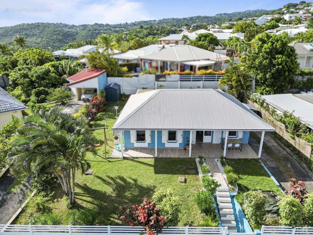 Maison à SCHOELCHER