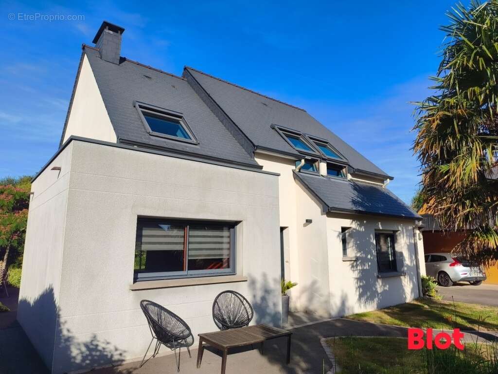 Maison à SAINT-SAUVEUR-DES-LANDES