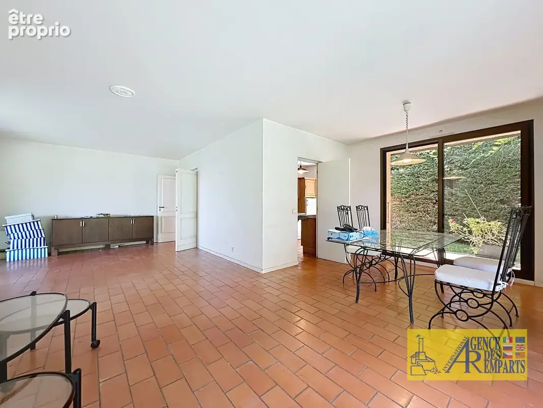Villa 6 pièces avec piscine et vue mer Les Hauts de Vaugrenier - photo 10