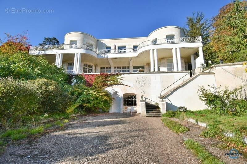 Appartement à MONTRICHARD