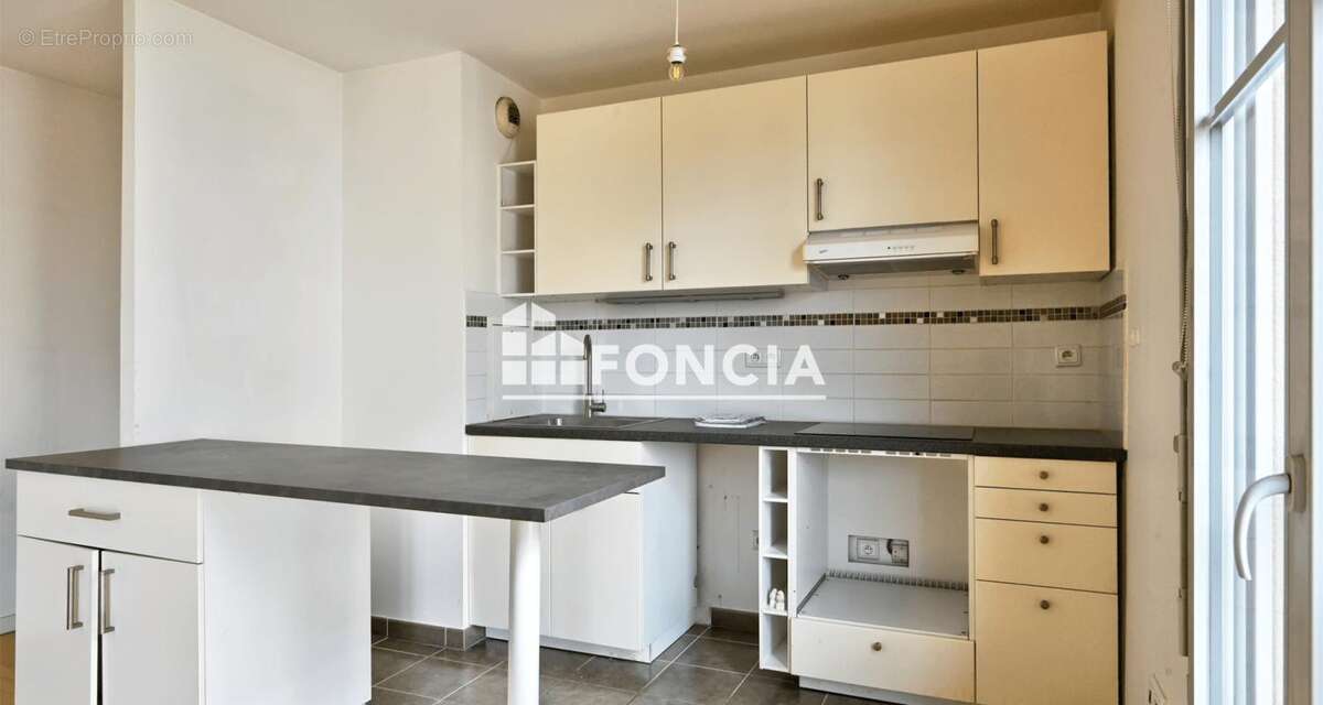 Appartement à SAINT-CYR-L'ECOLE