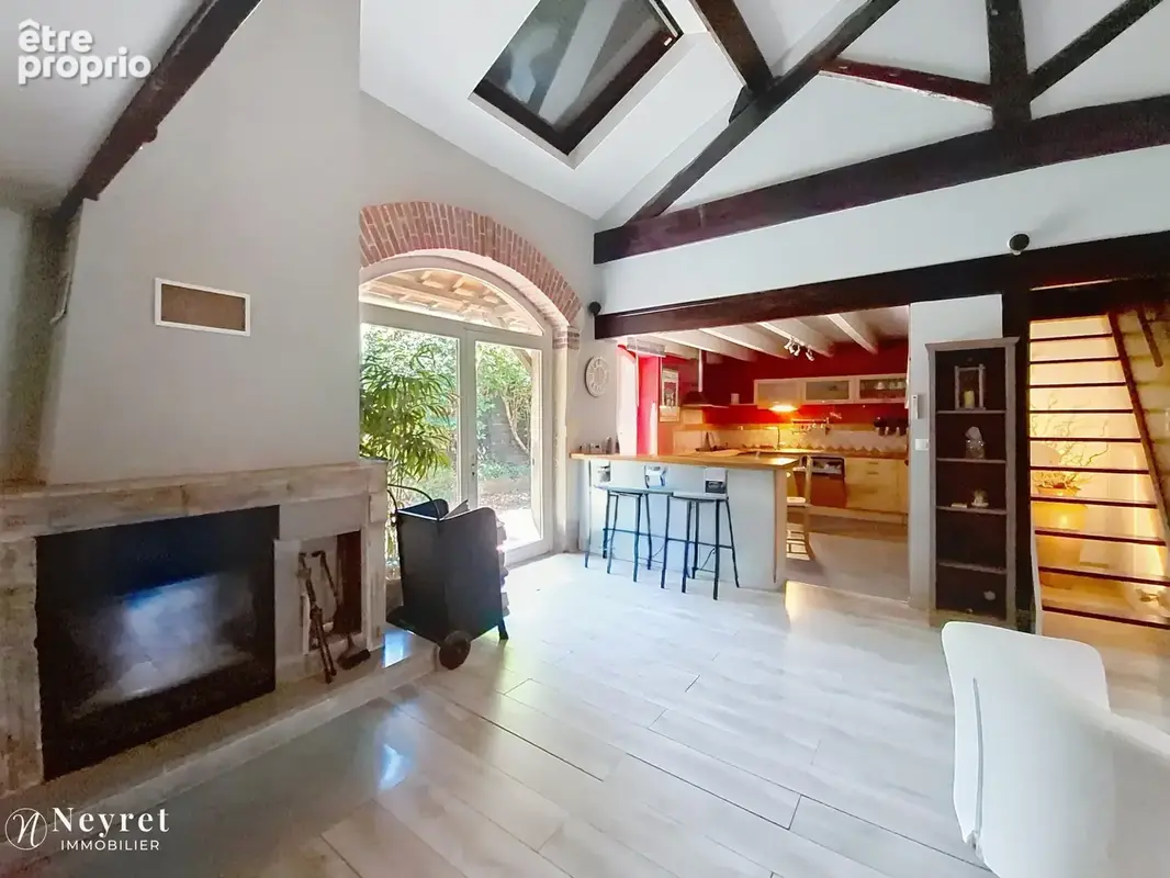 Rare, dans maison vigneronne de caractère , appartement de de 11 pièces de 210 m2 avec jardin et piscine - photo 10