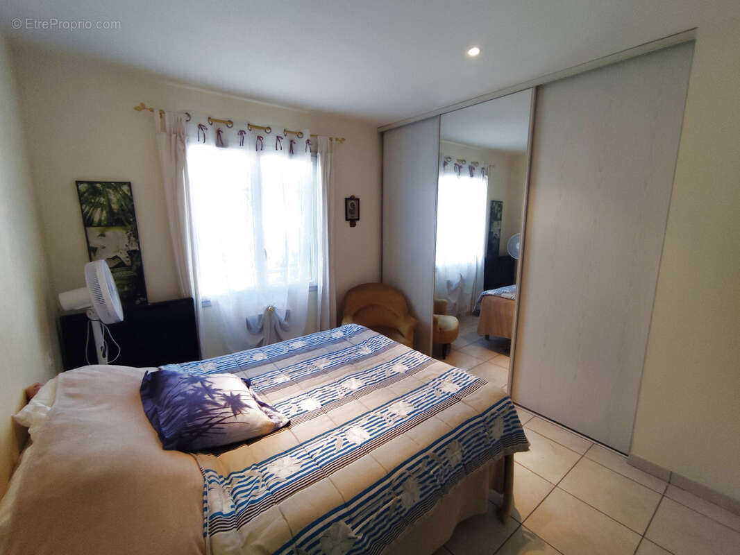 Maison à SAINT-JEAN-LASSEILLE