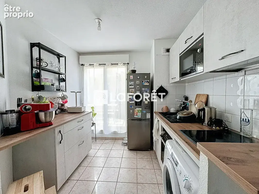 Appartement Montpellier 2 pièce(s) 43.67 m2 Terrasse Parking sous-sol - photo 2