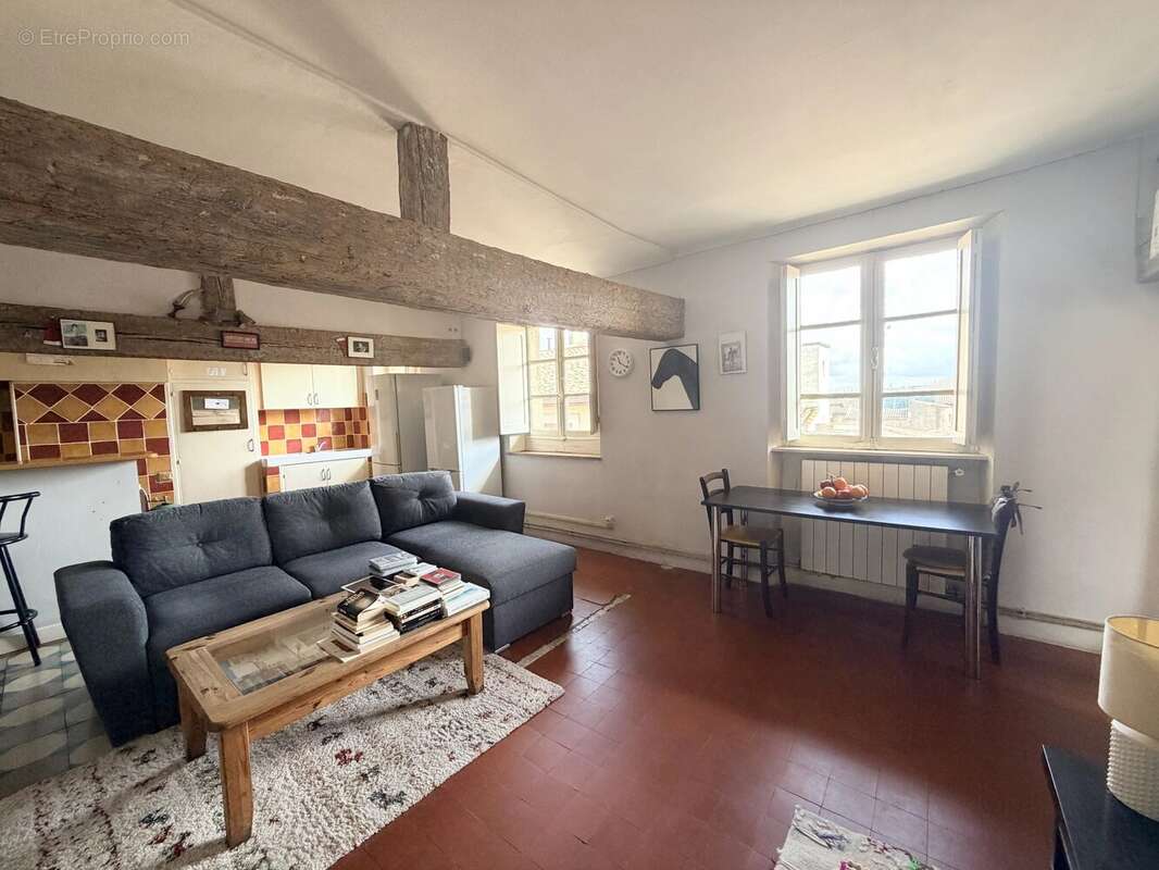 Appartement à CARCASSONNE