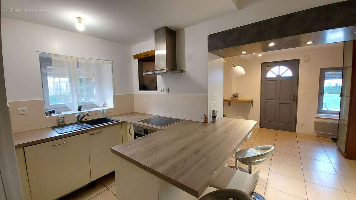 Appartement à SAINT-CEZERT