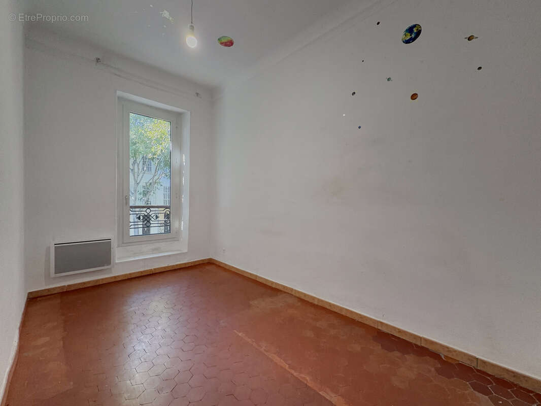 Boulevard Chave - appartement T3 traversant dans immeuble fin XIXème avec cave - photo 7