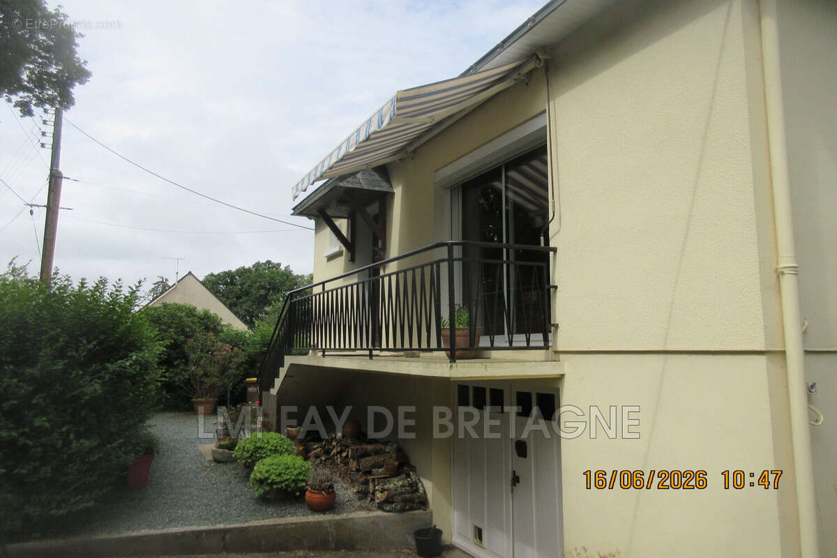 Maison 65 m² à Plesse  - photo 4