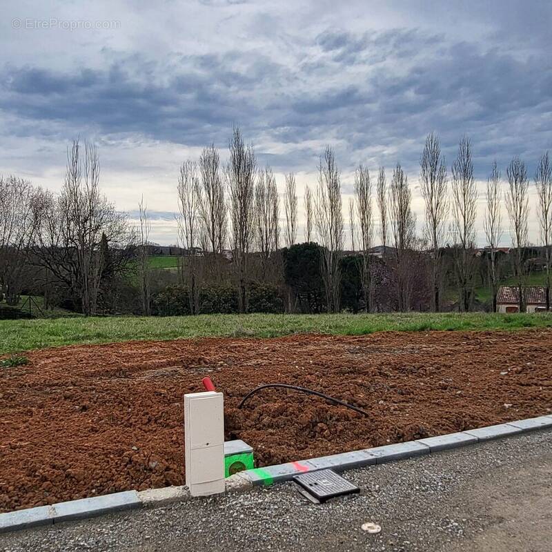 Terrain à CARMAUX