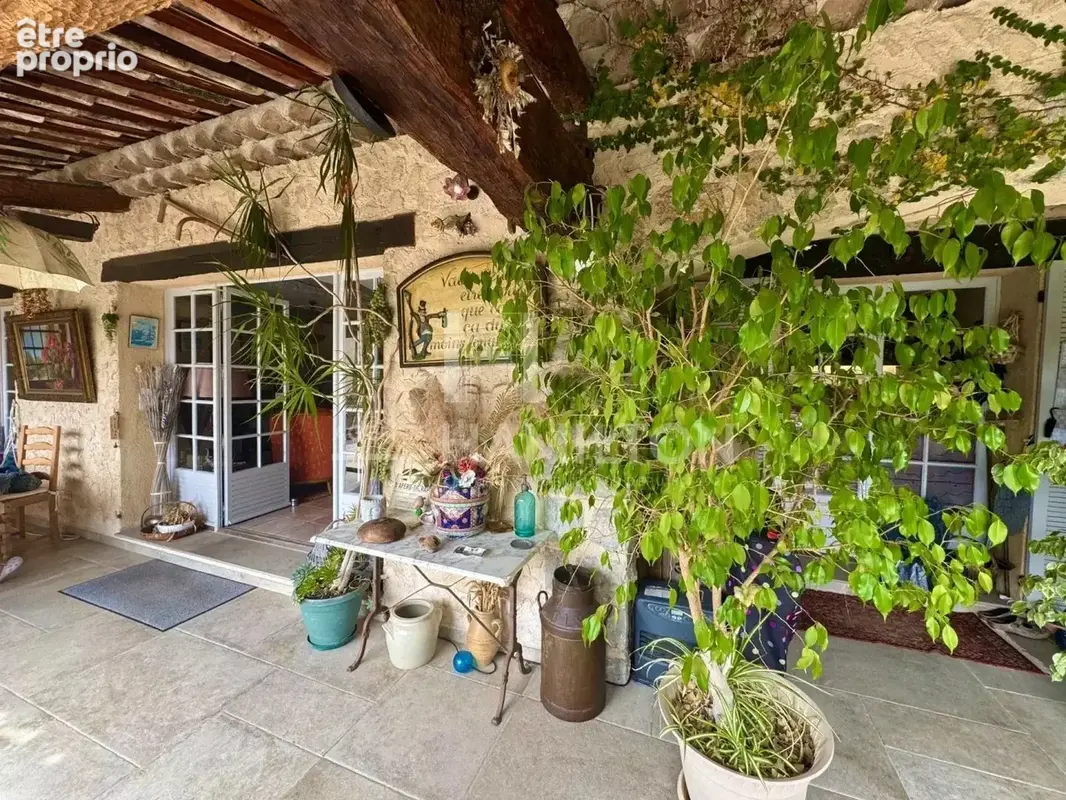 5 mn à pied du Village de Valbonne - photo 3