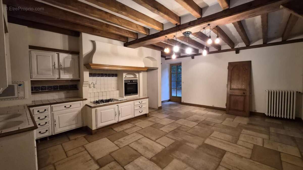 Maison à BUNO-BONNEVAUX