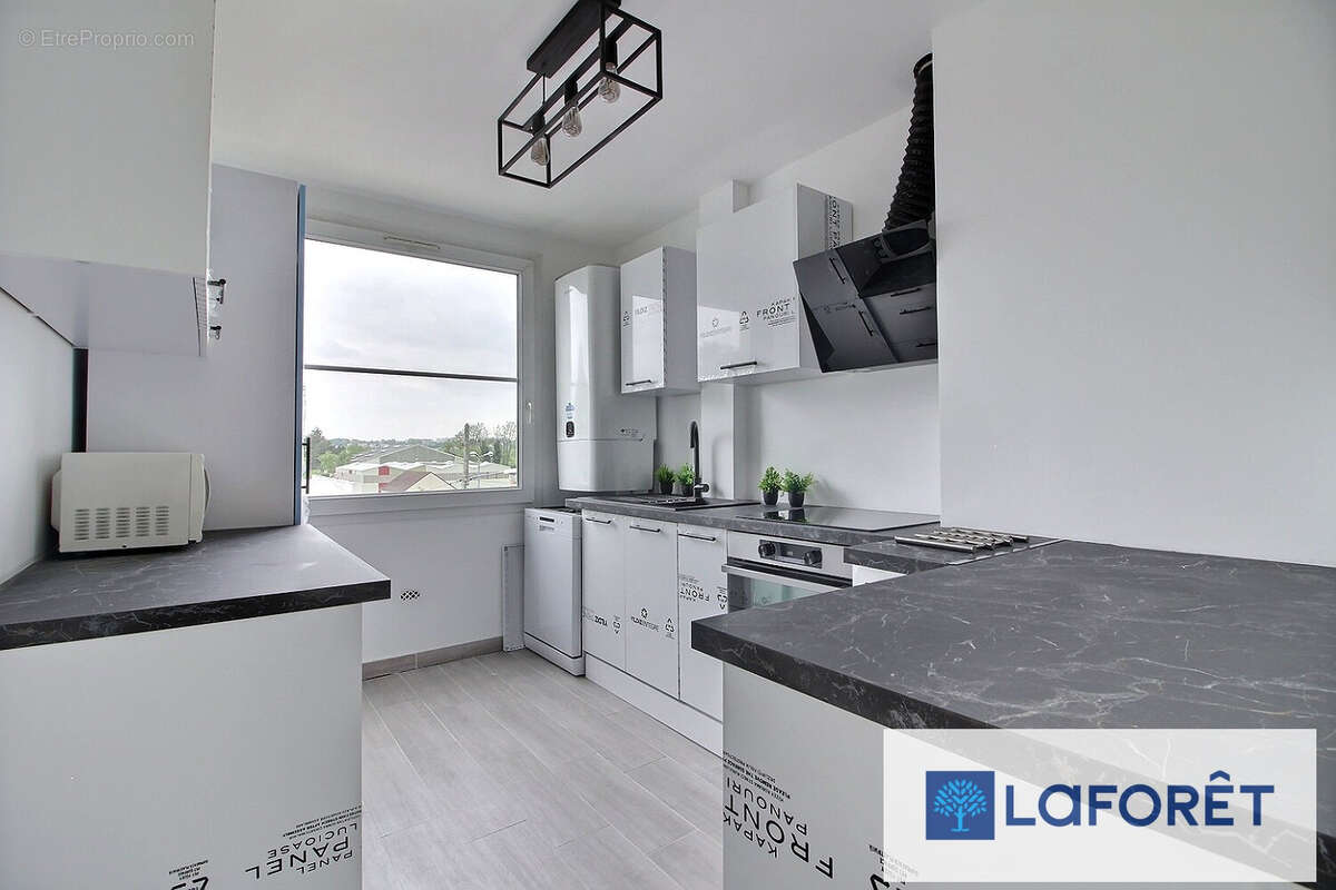 Appartement à RIS-ORANGIS