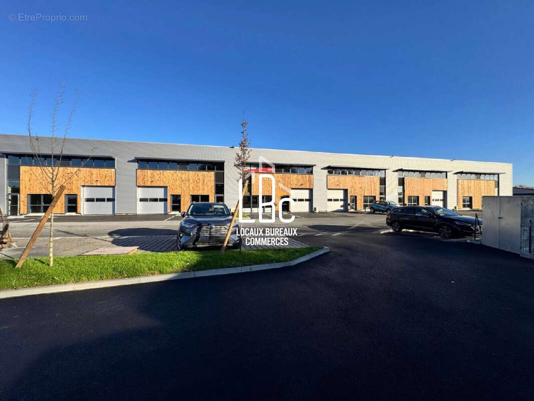 Commerce à BASSE-GOULAINE