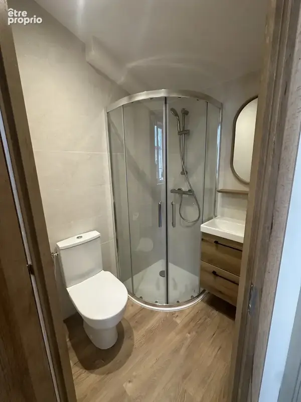 T1 rénové 15,57 m2  Immeuble refait à neuf   Faibles charges - photo 5
