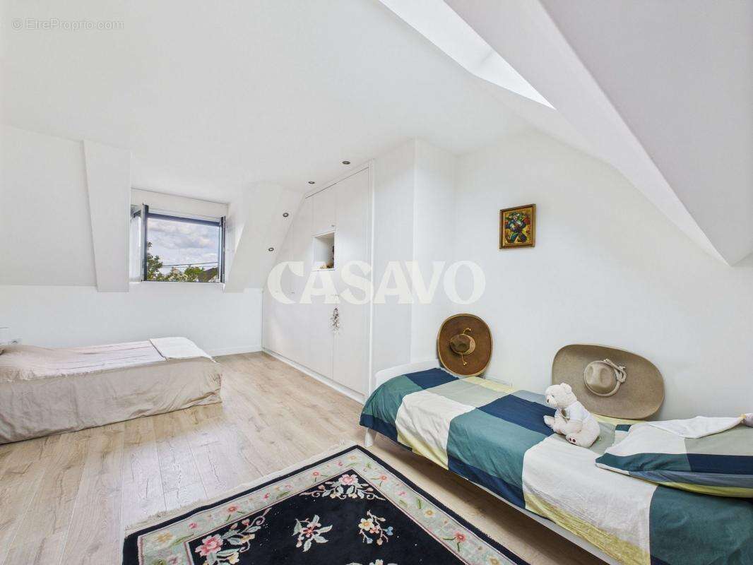 Maison à CHAMPIGNY-SUR-MARNE