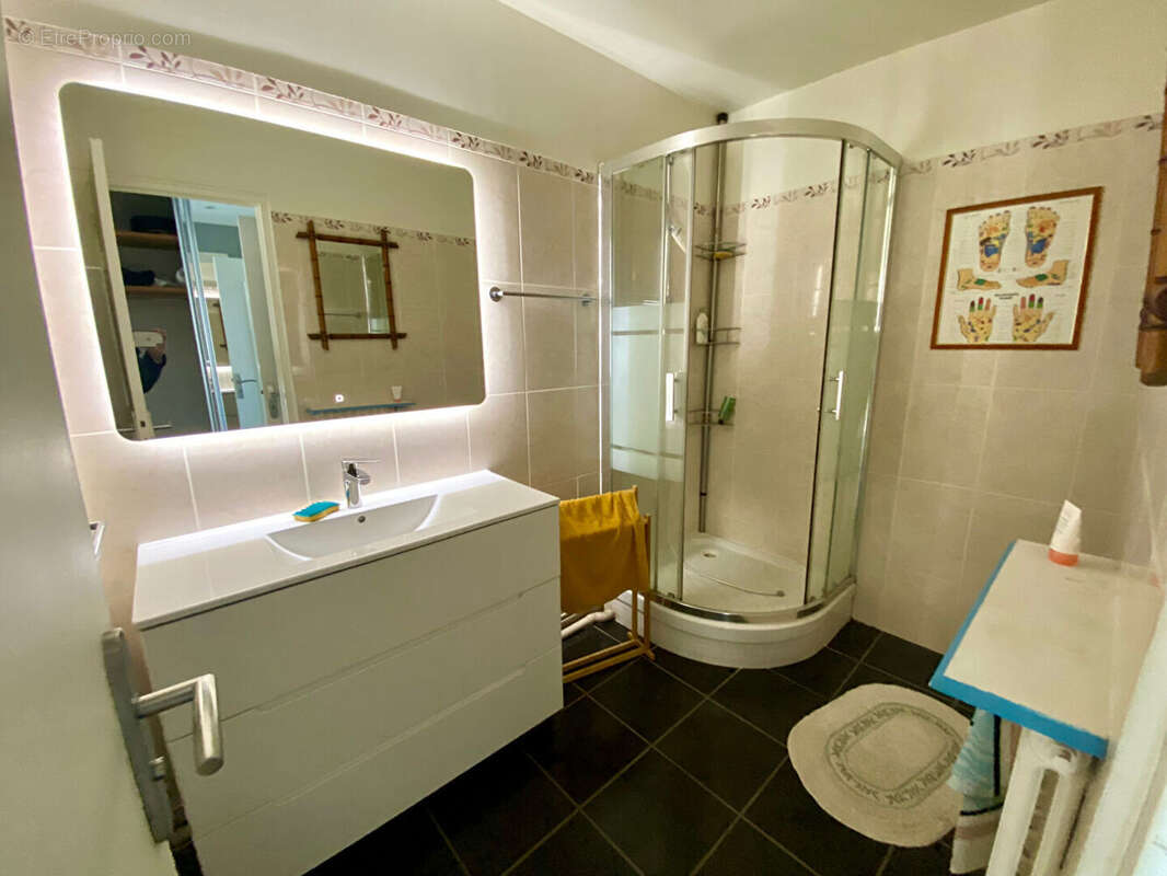 Appartement à SARTROUVILLE