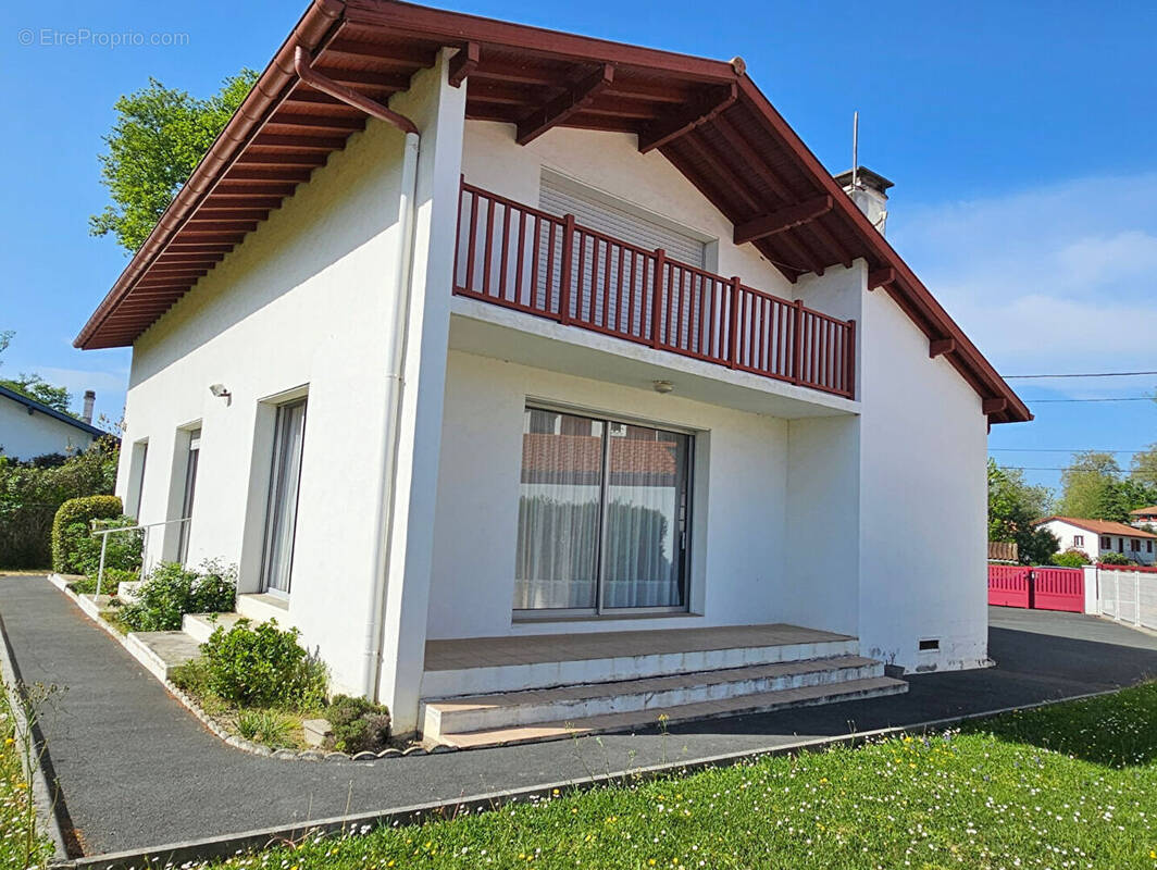 Photo 1 - Maison à CAMBO-LES-BAINS