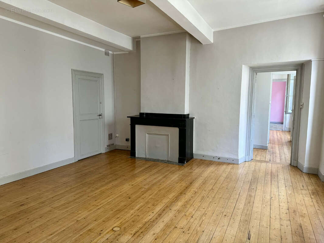 Appartement à CARCASSONNE